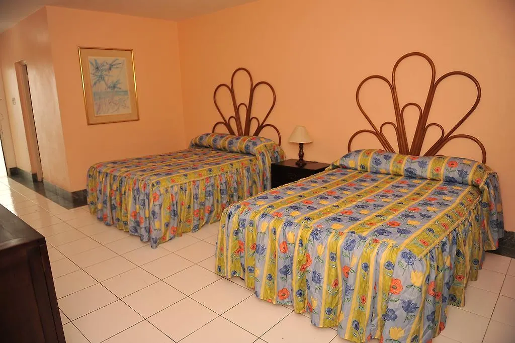 Syrynity Palace Hotel Montego Bay